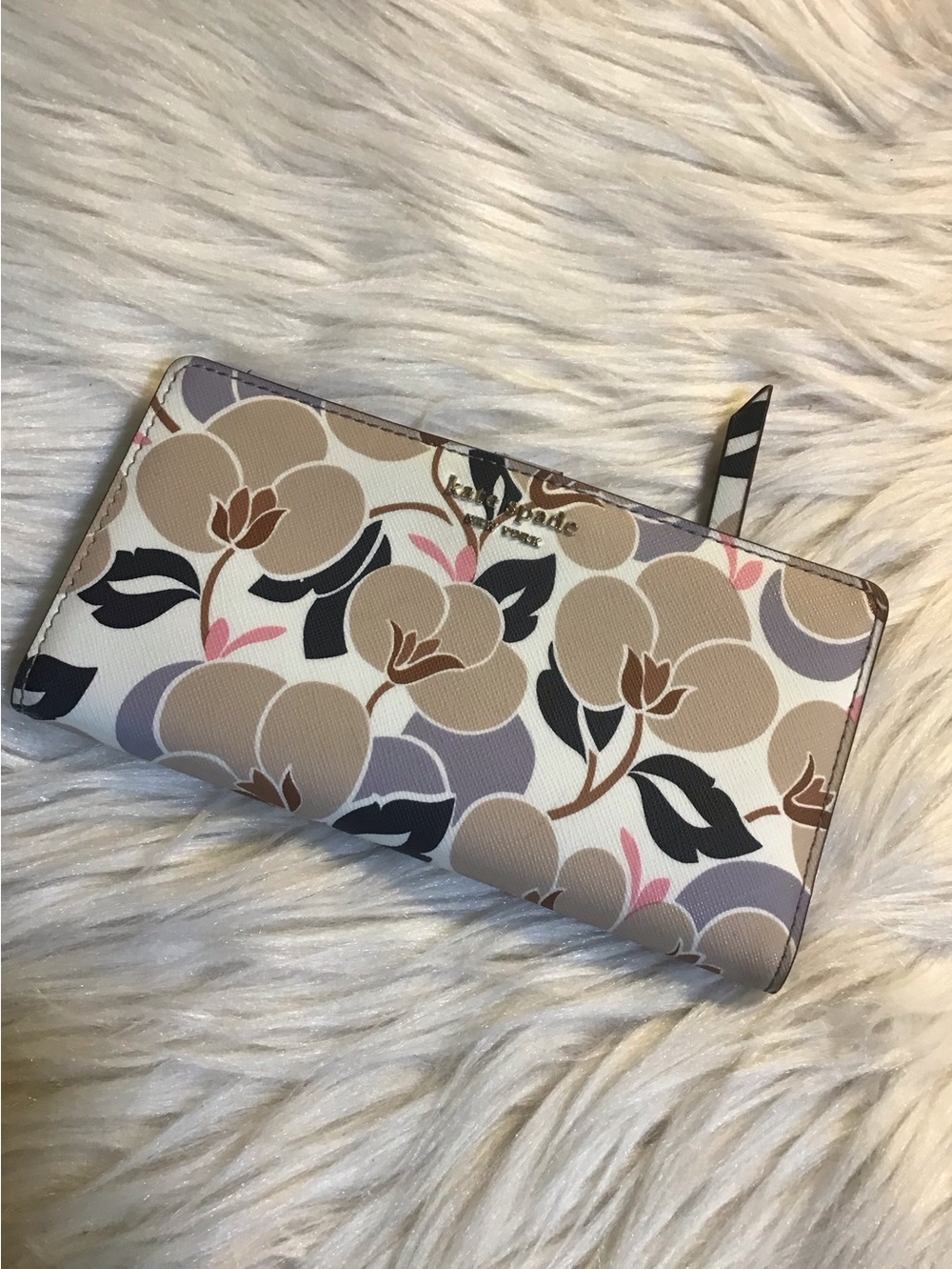 Kate spade floral pattern wallet